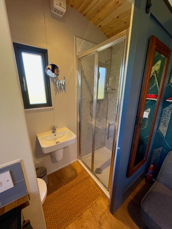 班特里 Stepping Stones Glamping Little Red酒店 外观 照片